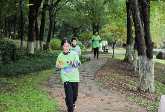 mmexport9dbbfb4bbcbc6ff8effd1e35a1d92e7b_1762832