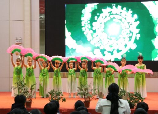 C:/Users/周爽/Desktop/2025 体艺节文艺汇演/照片/2025-12-31体艺节/IMG_9356.JPGIMG_9356